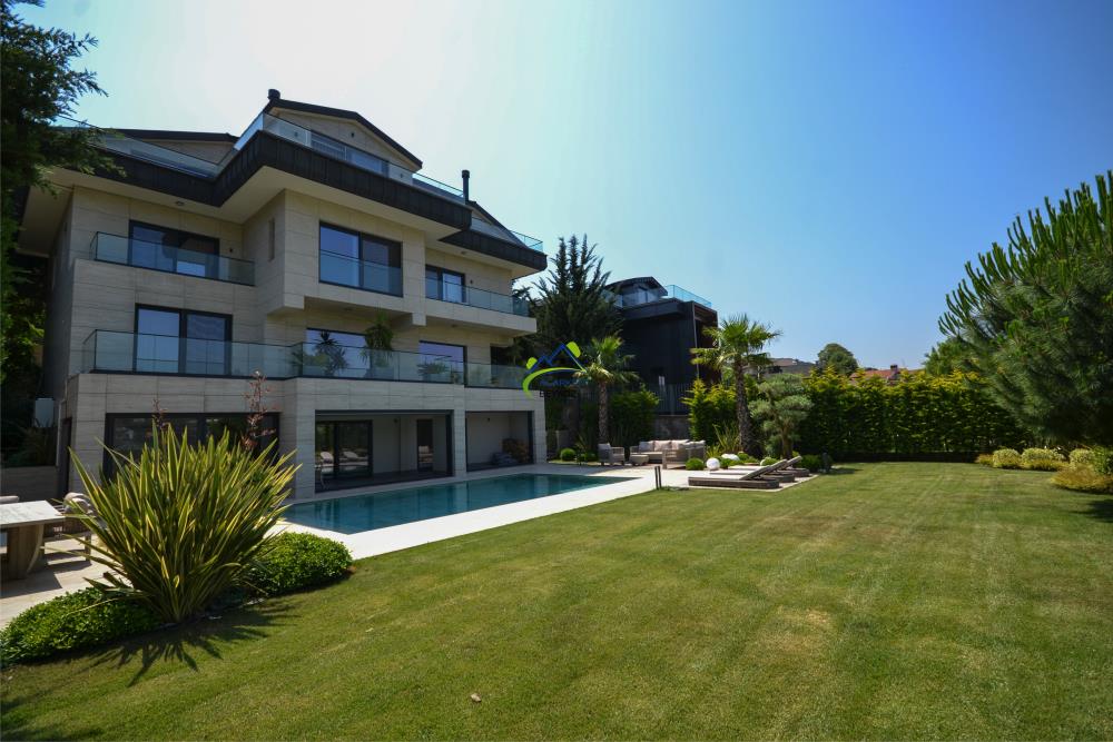 Acarkent'te Modern Mimari Tasarımlı Galeri Boşluklu Full Eşyalı Kiralık Villa