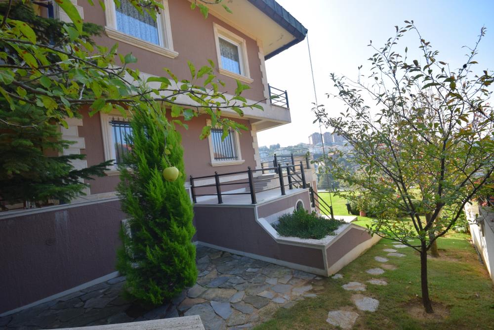 ACARKENT SİTESİ HAKİM KONUM BÜYÜK BAHÇE ÖZEL SOKAKTA BR TİPİ VİLLA