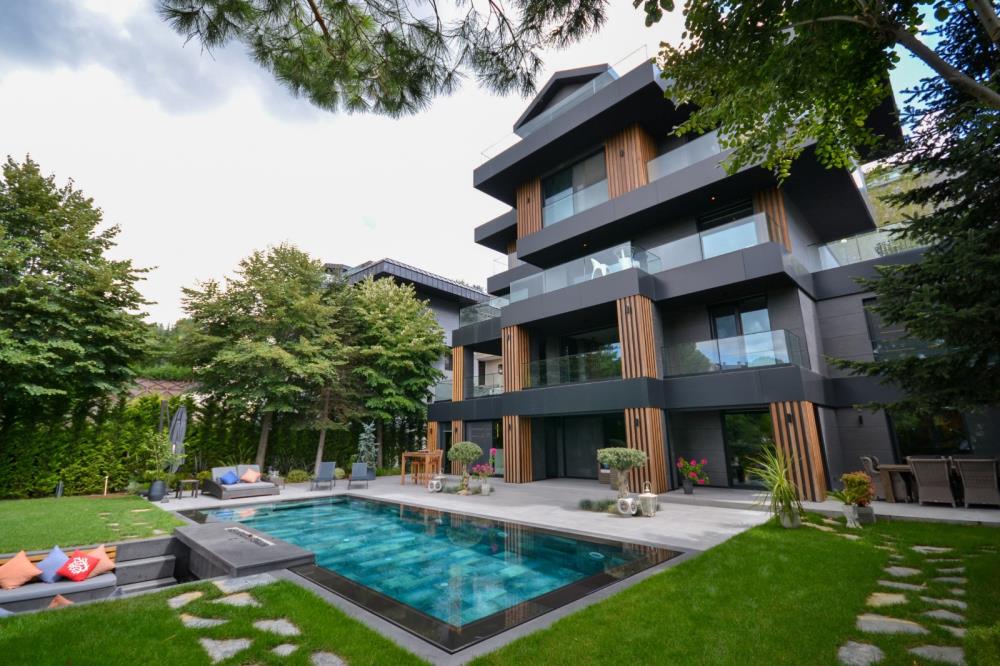 Acarkent'te Konaklar Manzaralı Özel Mimari Tasarımlı Ultra Lüks Villa