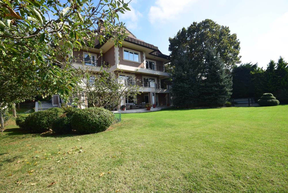 ACARKENT SİTESİ HAKİM KONUM BÜYÜK BAHÇE ÖZEL SOKAKTA BR TİPİ VİLLA