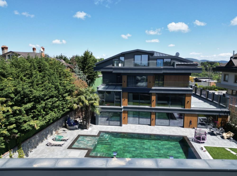 Acarkent'te Geniş Kullanım Alanlarına Sahip Yüksek Konumda Masrafsız Villa