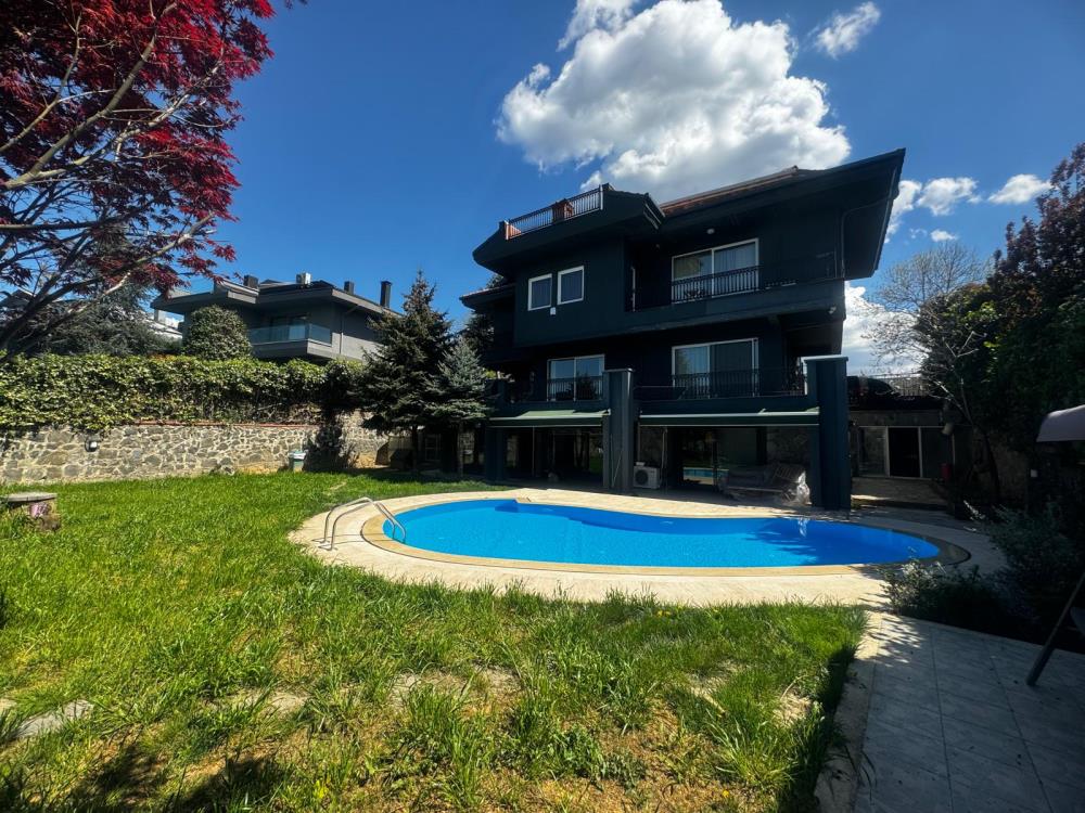 ACARKENT SİTESİ BATI CEPHELİ BOĞAZ MANZARALI B TİPİ SATILIK VİLLA