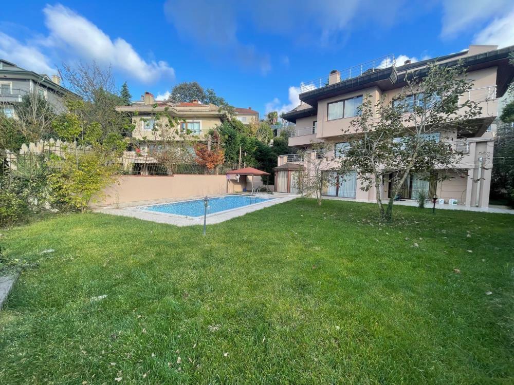 ACARKENT SİTESİ HAKİM KONUMLU GENİŞ BAHÇELİ B TİPİ SATILIK VİLLA