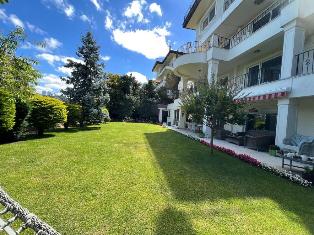 Acarkent'te Geniş İzole Bahçeli Masrafsız Oturuma Hazır Bahçe Dubleks