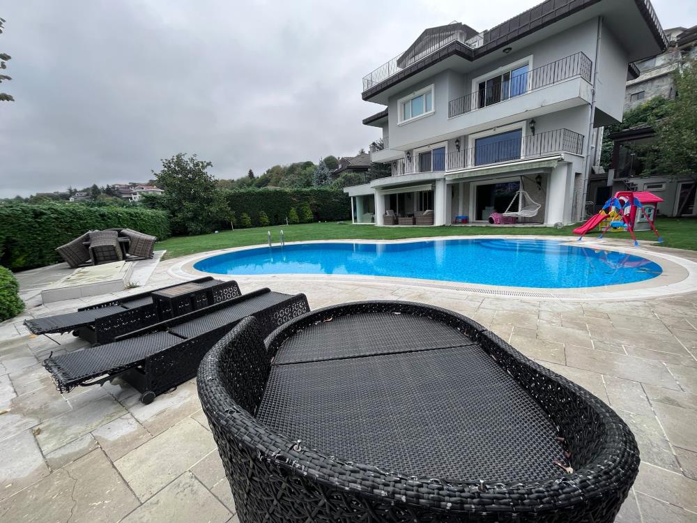 ACARKENT SİTESİ BÜYÜK BAHÇELİ SATILIK B REVİZYON VİLLA