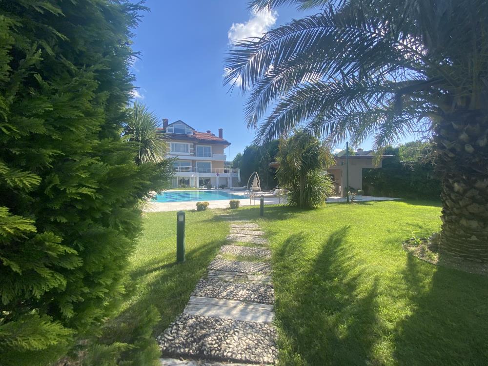 ACARKENT SİTESİ BÜYÜK ARSA PAYLI ASANSÖRLÜ LÜKS SATILIK B TİPİ VİLLA