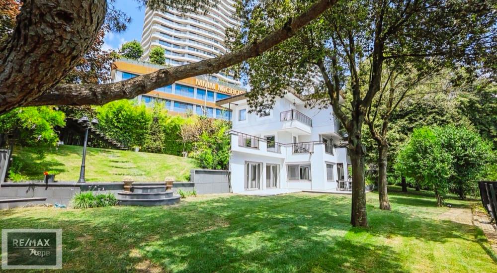 ACARKENT SİTESİ 2000 M2 ARSA İÇİNDE YÜKSEK KONUMLU C TİPİ VİLLA